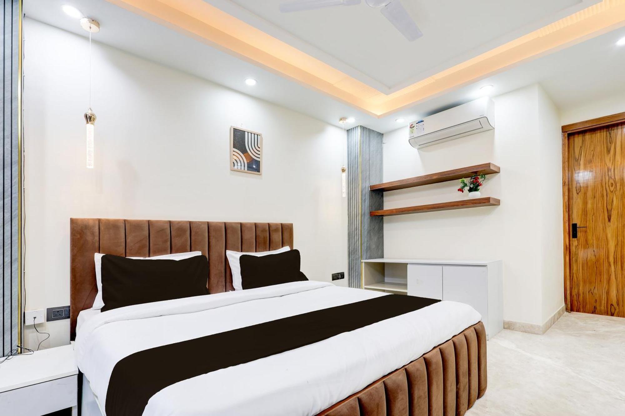 Super Hotel O Sector 43 구르가온 외부 사진